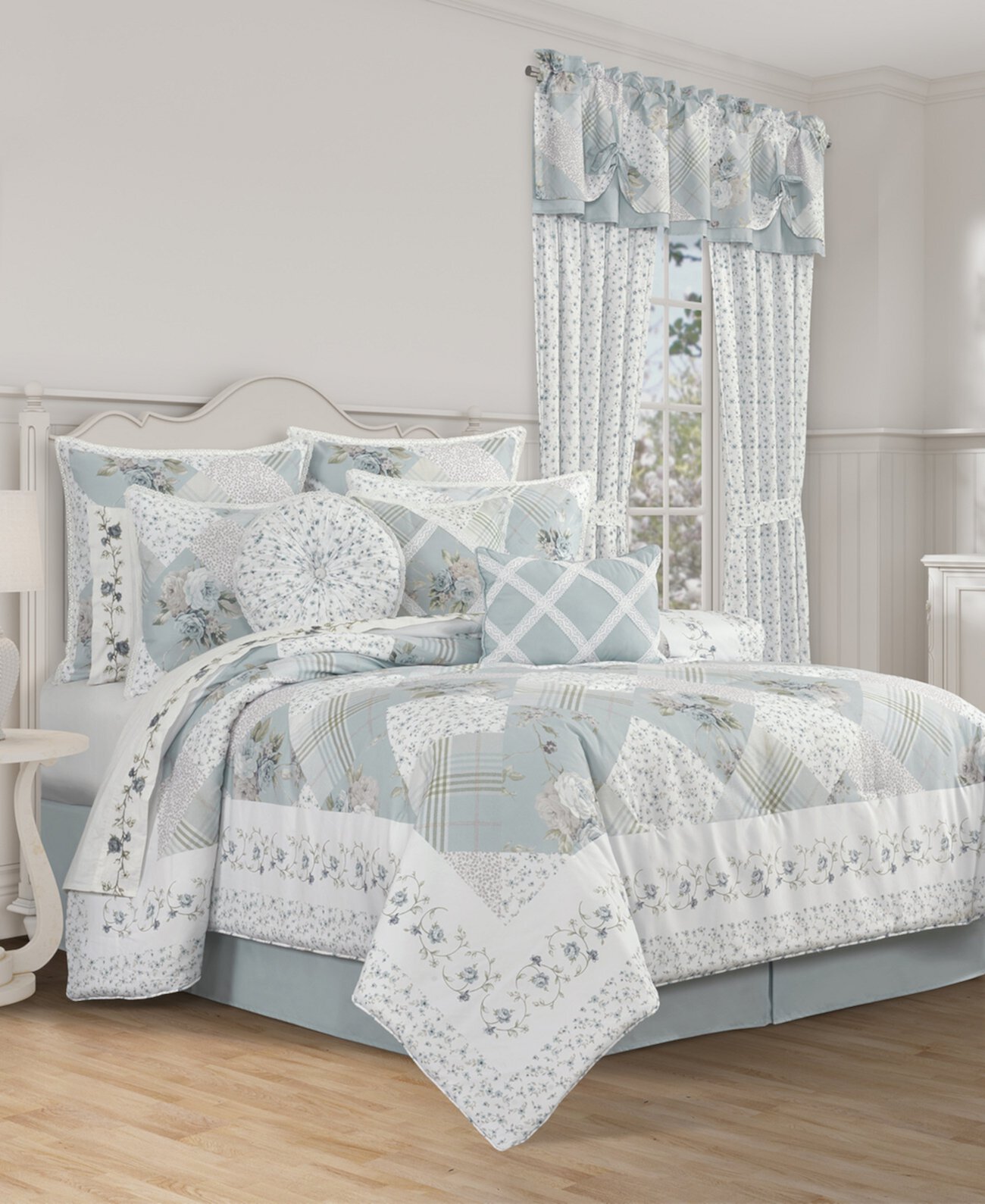 Bungalow 4-Pc. Comforter Set, Full Royal Court