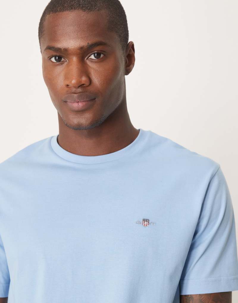 GANT shield logo t-shirt in light blue Gant