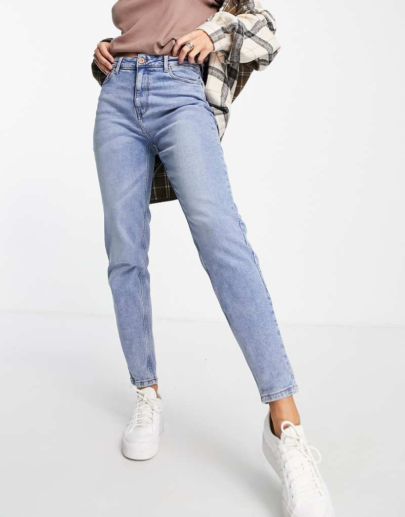 Pieces Kesia high waisted Mom jeans in bleach wash Pieces