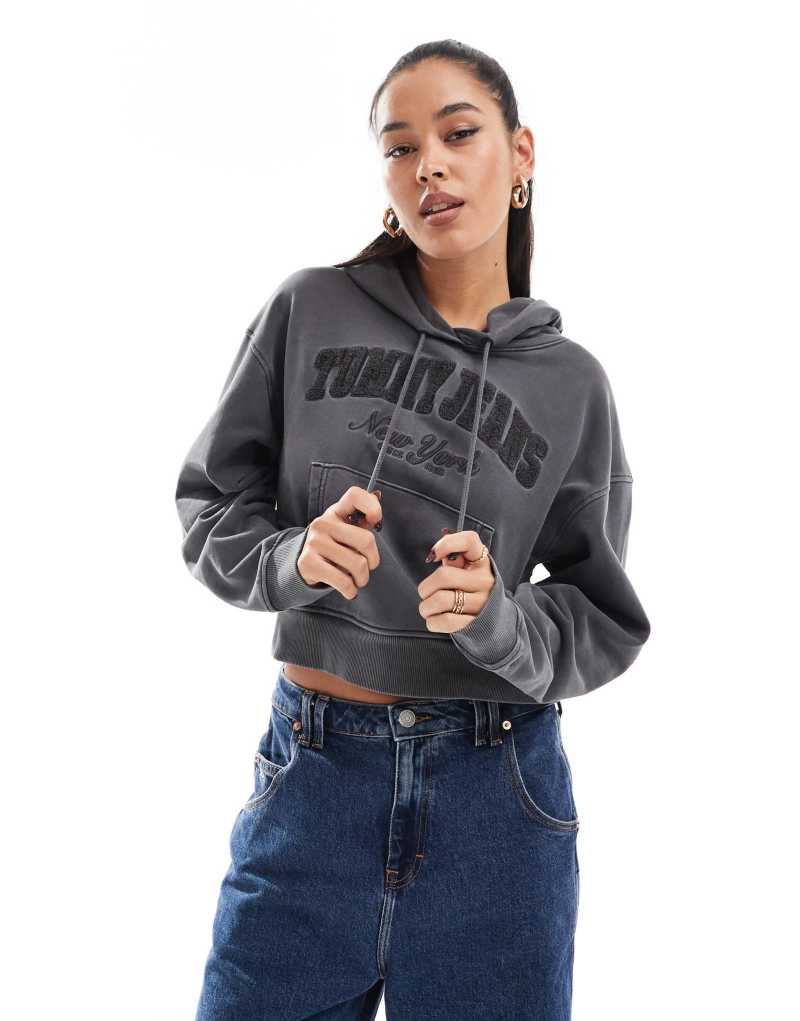 Tommy Jeans cropped logo hoodie in washed gray Tommy Jeans