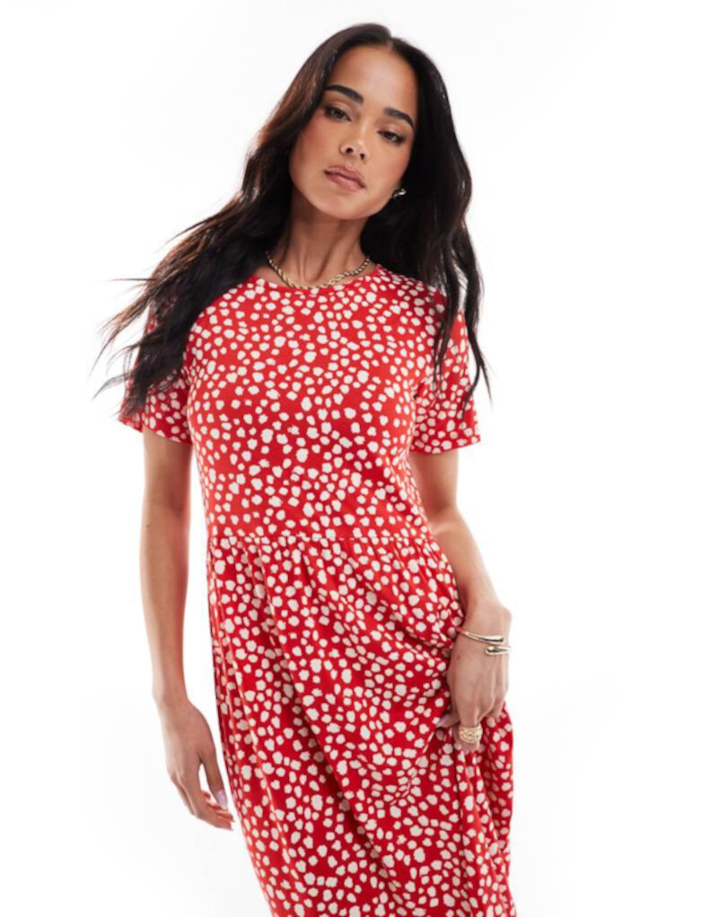 Wednesday's Girl smudge spot short sleeve midi dress in red Wednesday's Girl