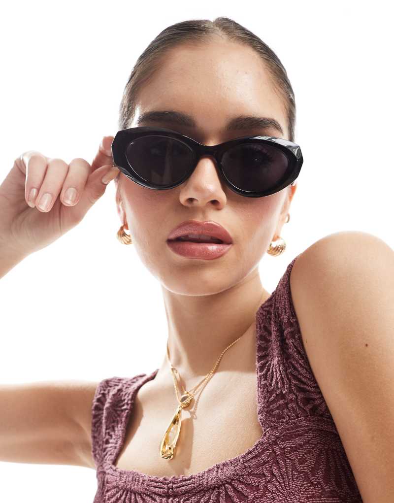 AJ Morgan chunky cat eye sunglasses in black  AJ Morgan