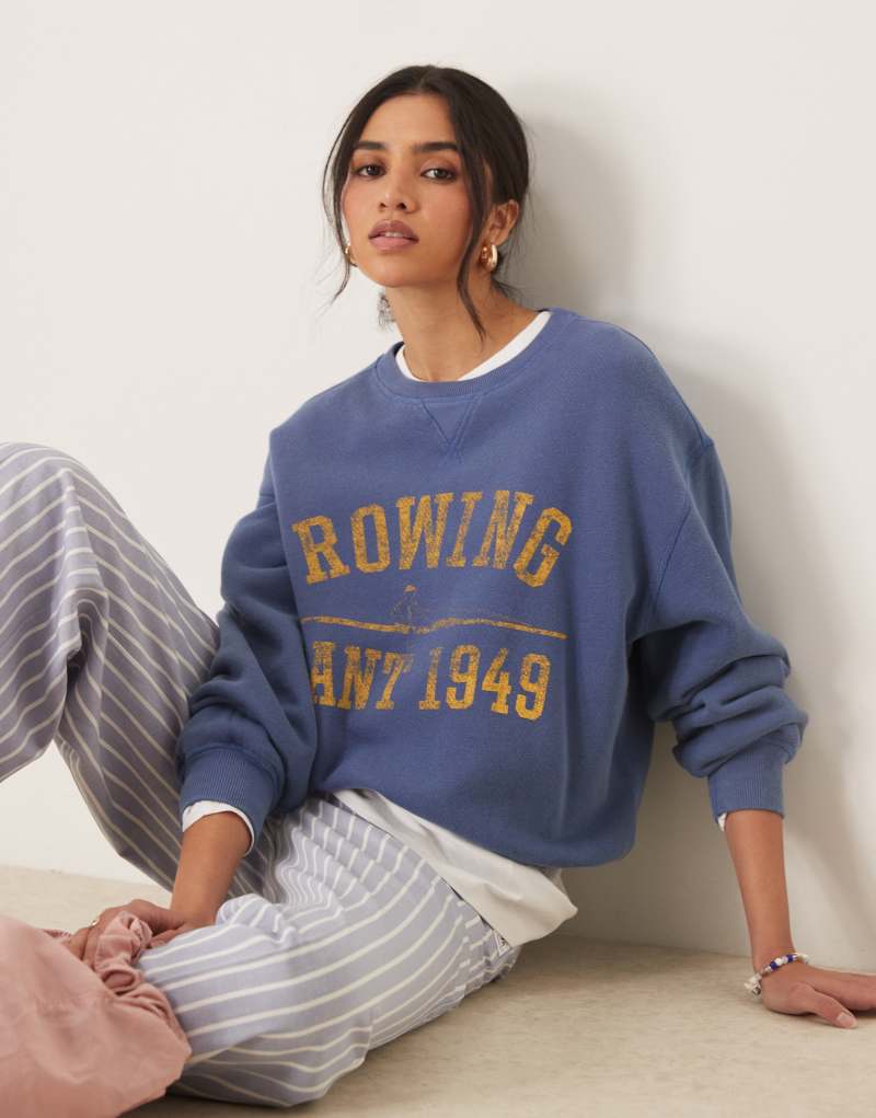 GANT sweatshirt with varsity print in navy Gant