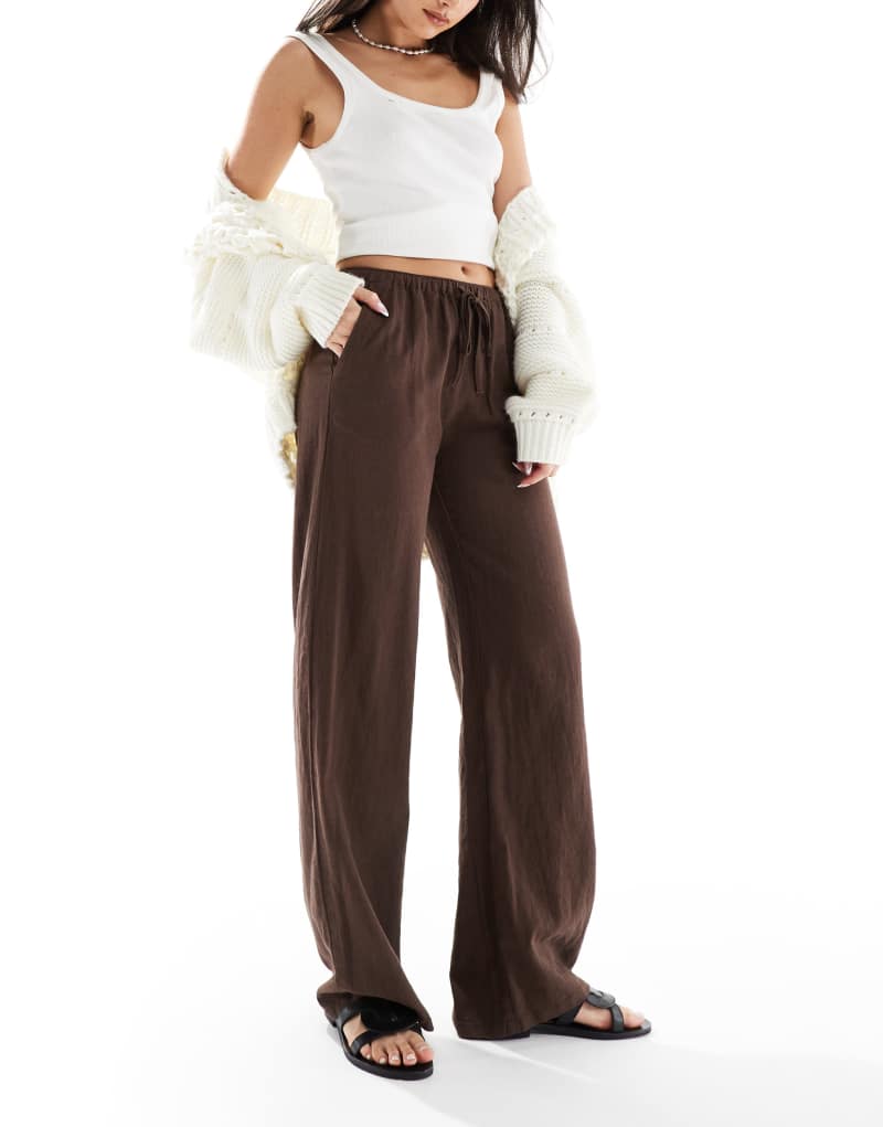 Pull&Bear high waisted linen blend pants in brown Pull&Bear