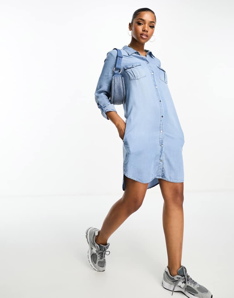 Vero Moda denim mini dress in light blue Vero Moda