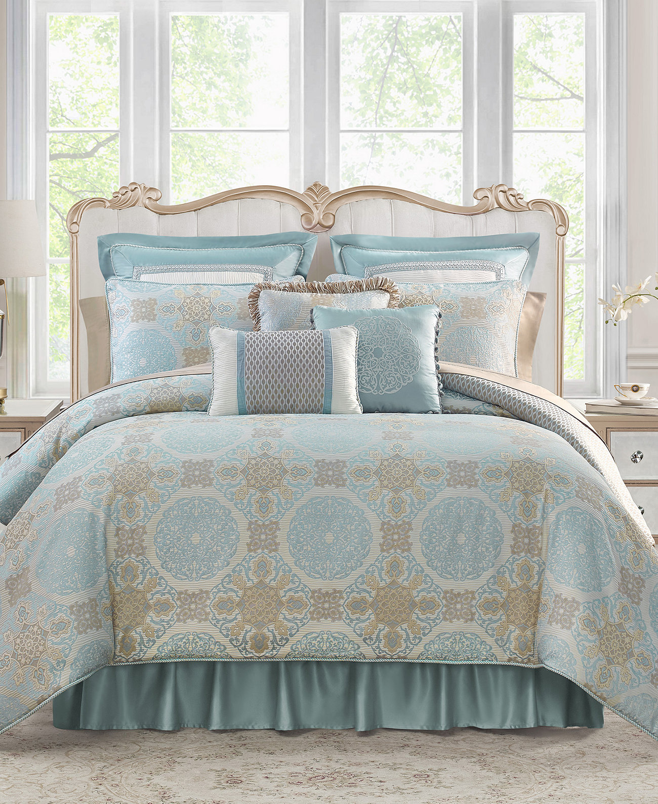 Jonet 6 Piece Comforter Set, California King Waterford