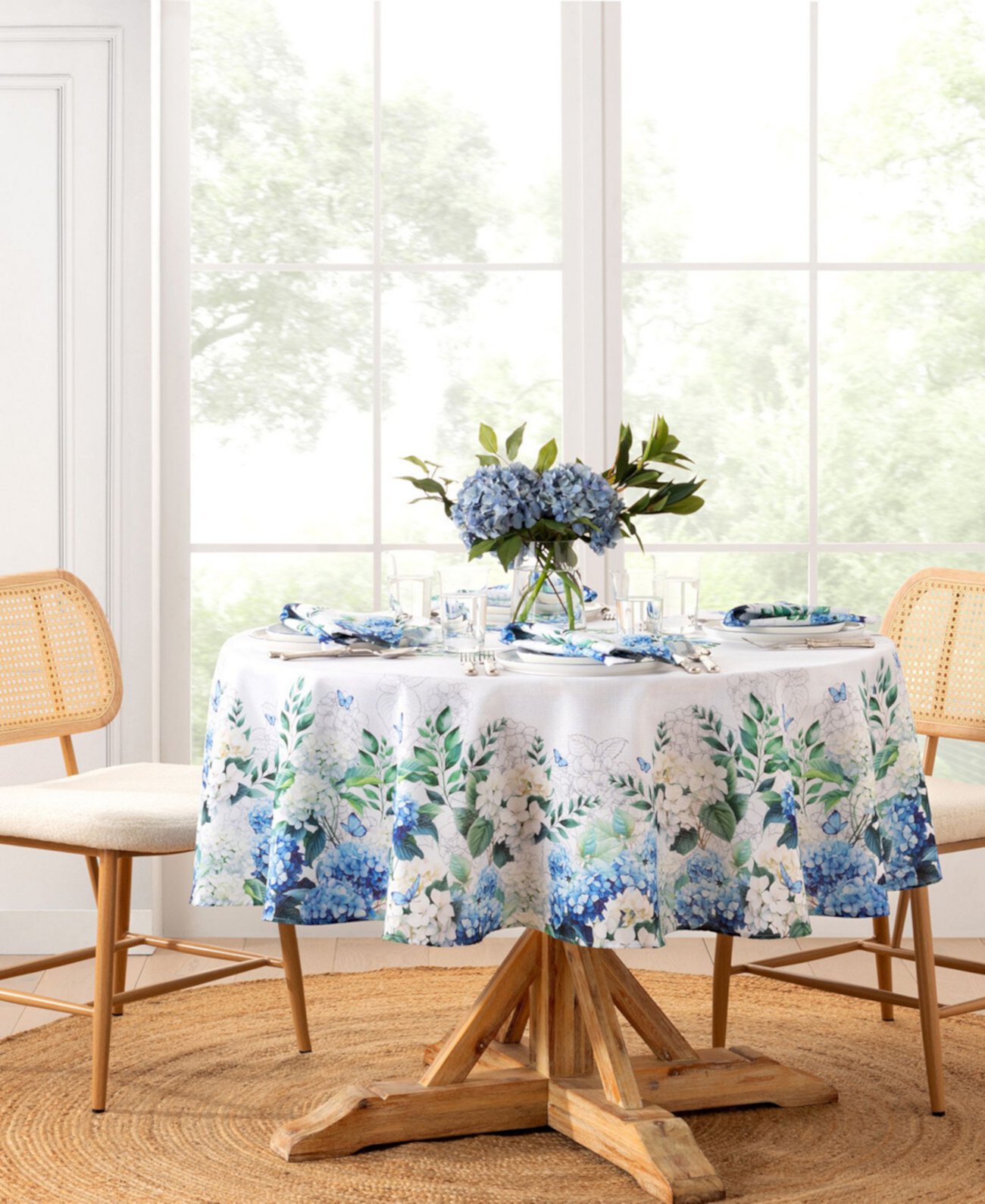 Hydrangea Bloom Floral Double Border Round Tablecloth, 70" X 70" Elrene