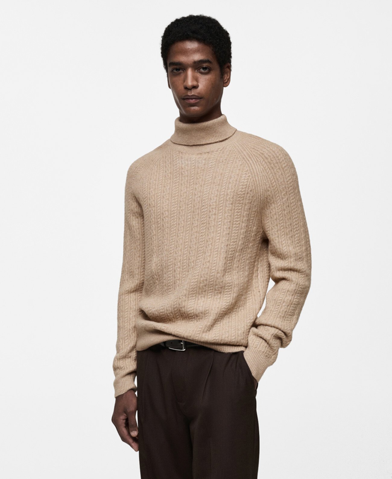 Men's Slim-Fit Braided Knit Turtleneck Sweater Mango