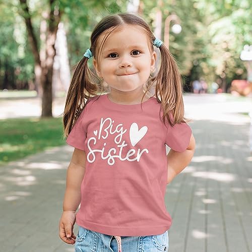 Olive Loves Apple Cursive Big Sister Hearts Sibling Reveal T-Shirt for Baby and Toddler Girls Sibling Outfits Olive Loves Apple