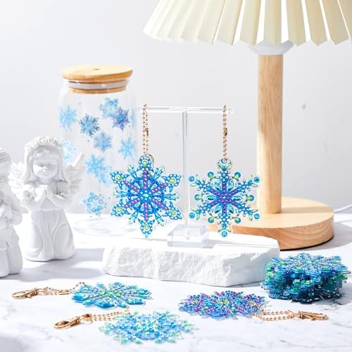 50 Pcs Winter Snowflake Diamond Painting Keychains Kit Double Sided Christmas 5D DIY Diamond Art Keychains Hanging Ornament Key Ring Tags Blue Silver Rhinestone Pendant for Party Supplies Equsion