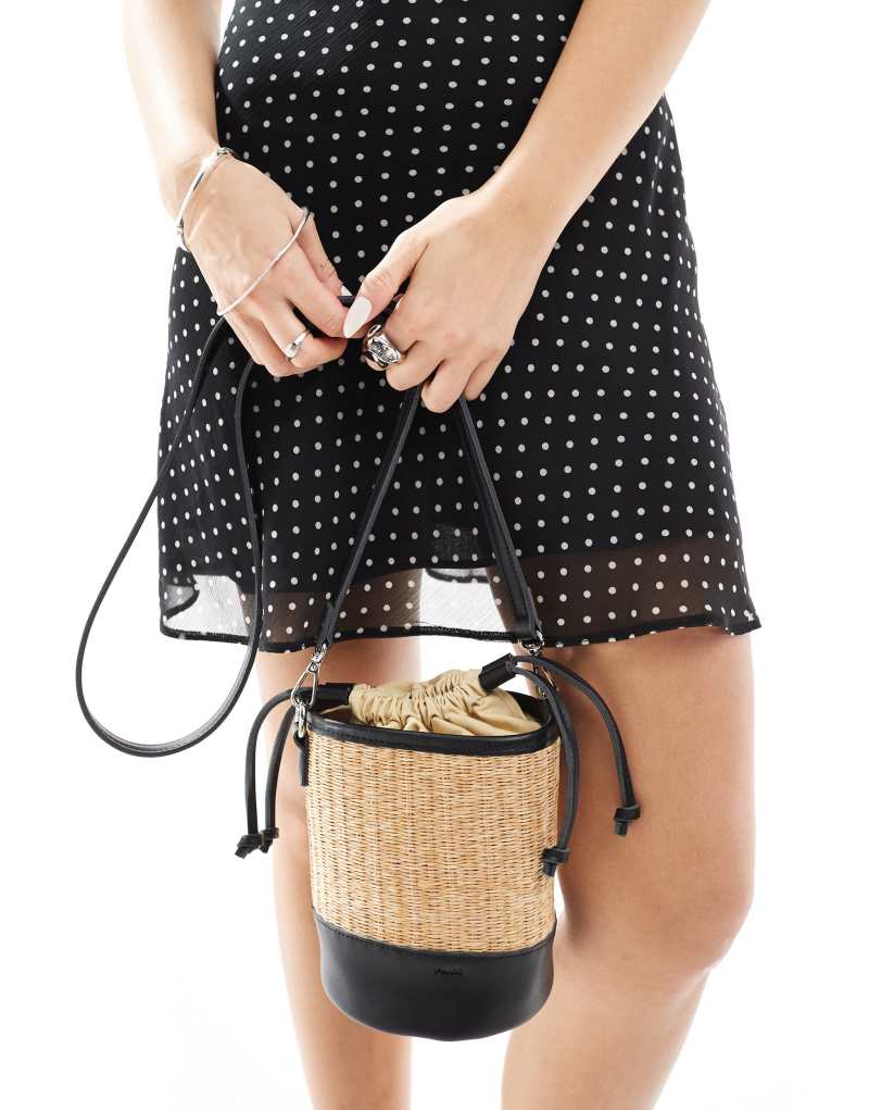 PASQ straw grab bucket bag with crossbody strap in natural Pasq