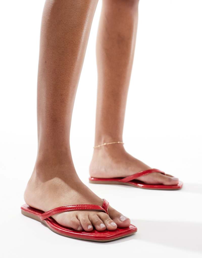 SEQWL Rooney thong sandals in red Seqwl