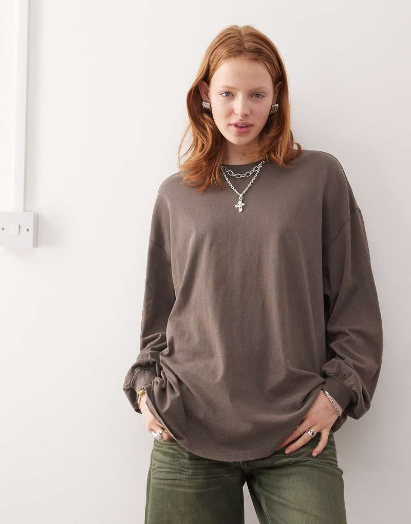 Weekday Lindy super oversized long sleeve t-shirt in mole Weekday