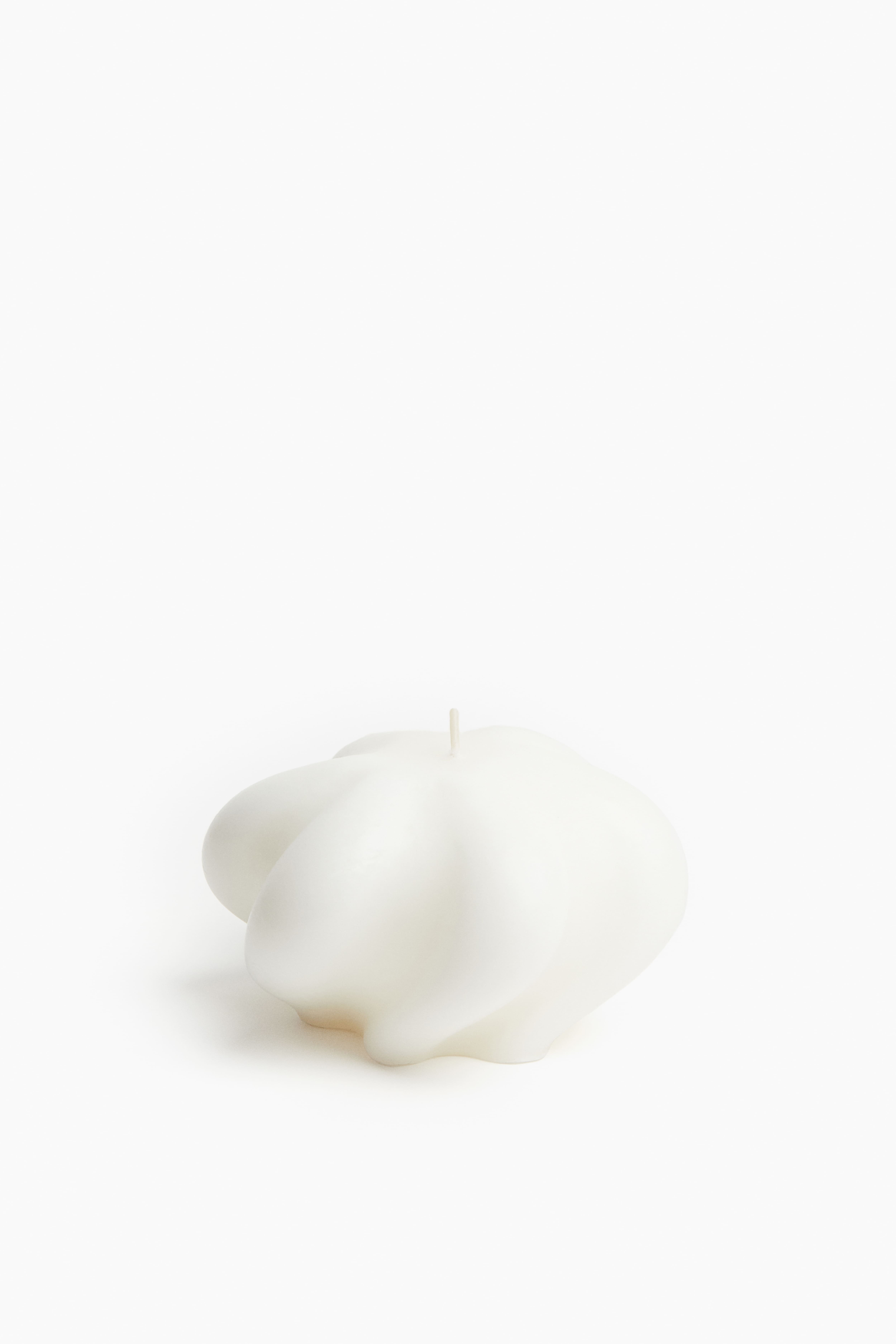 Shaped Candle H&M