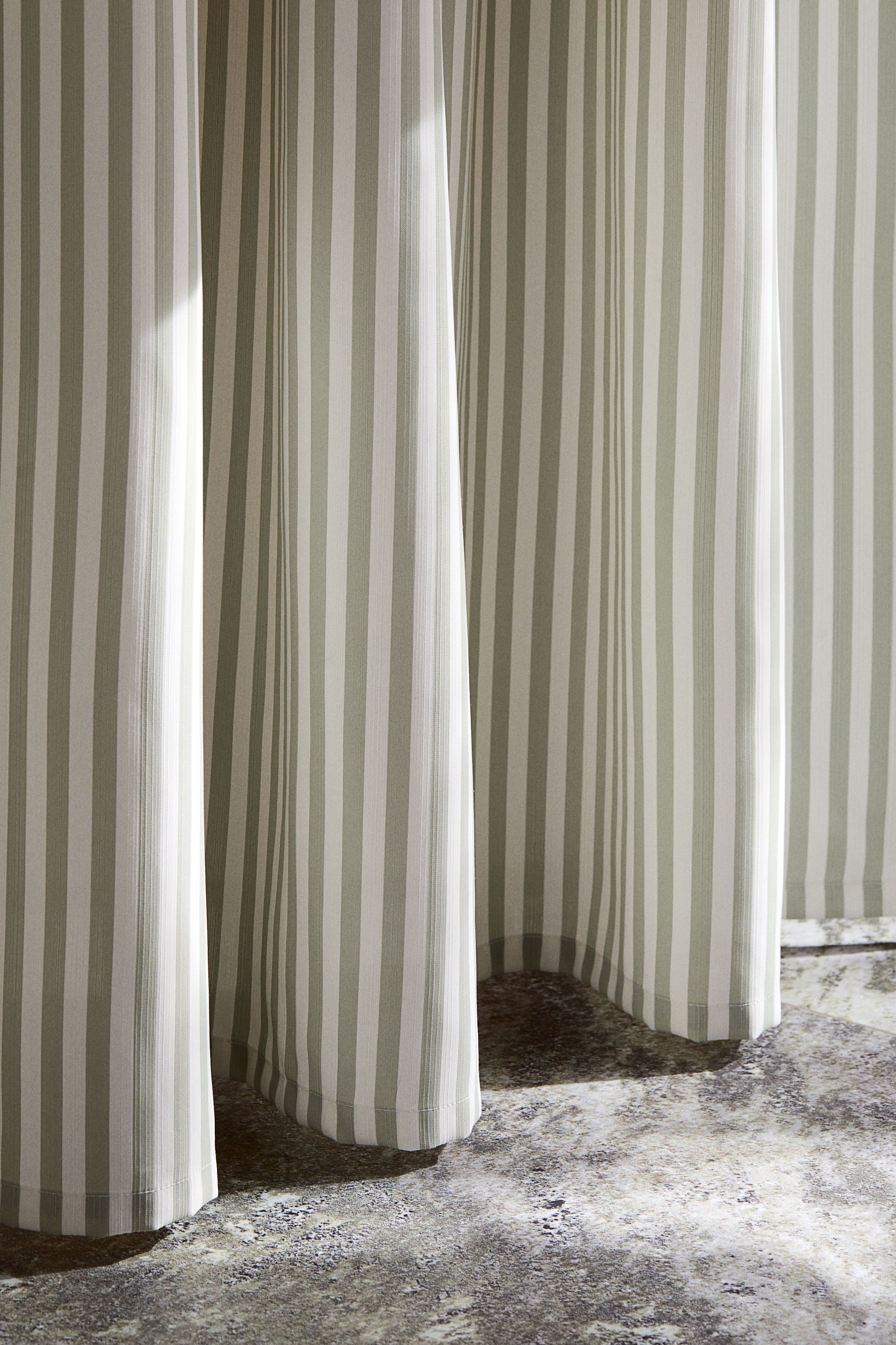 Striped Shower Curtain H&M