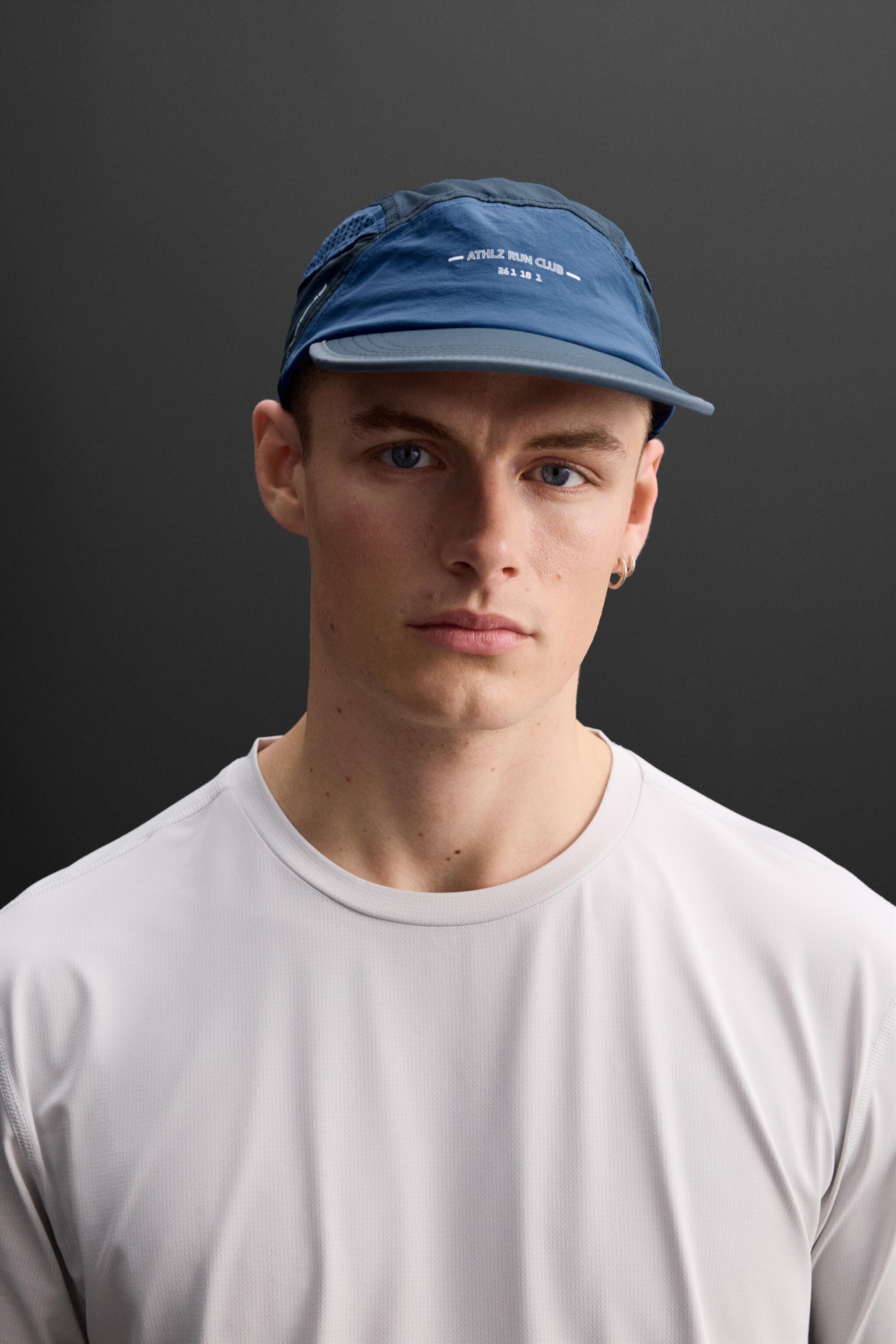 COLOR BLOCK RUNNING CAP Zara