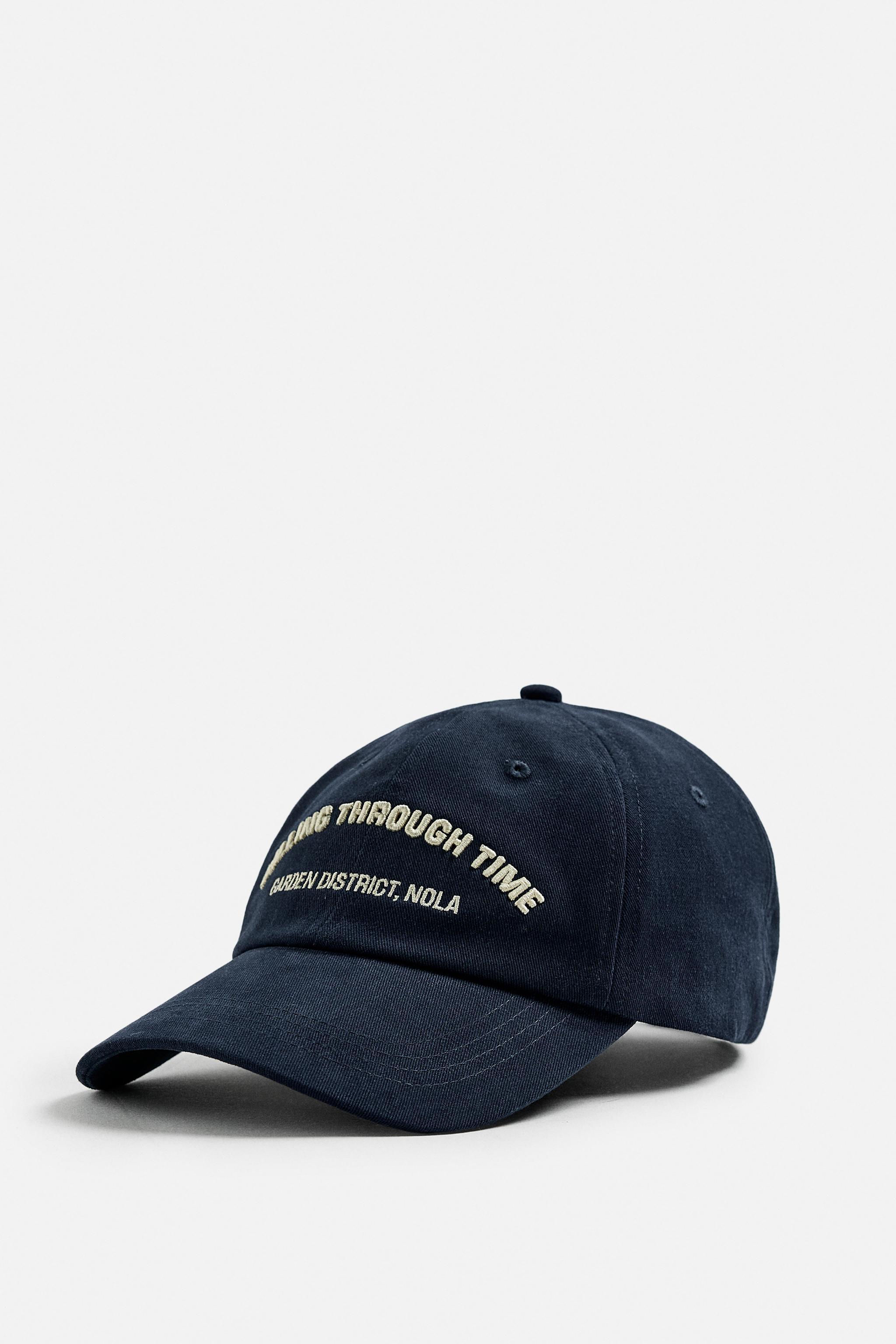 CONTRAST EMBROIDERED CAP Zara