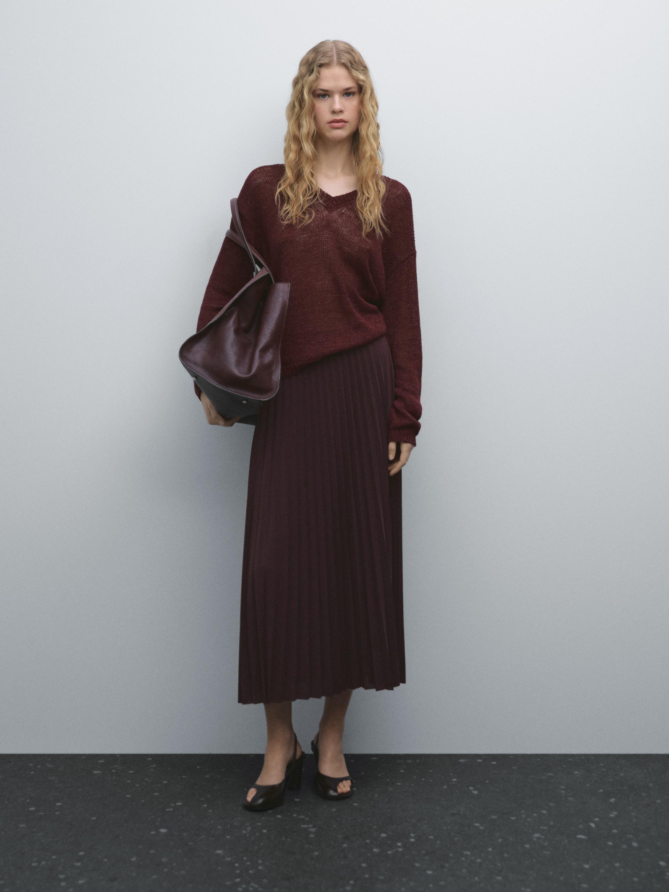 Long pleated flared skirt Massimo Dutti