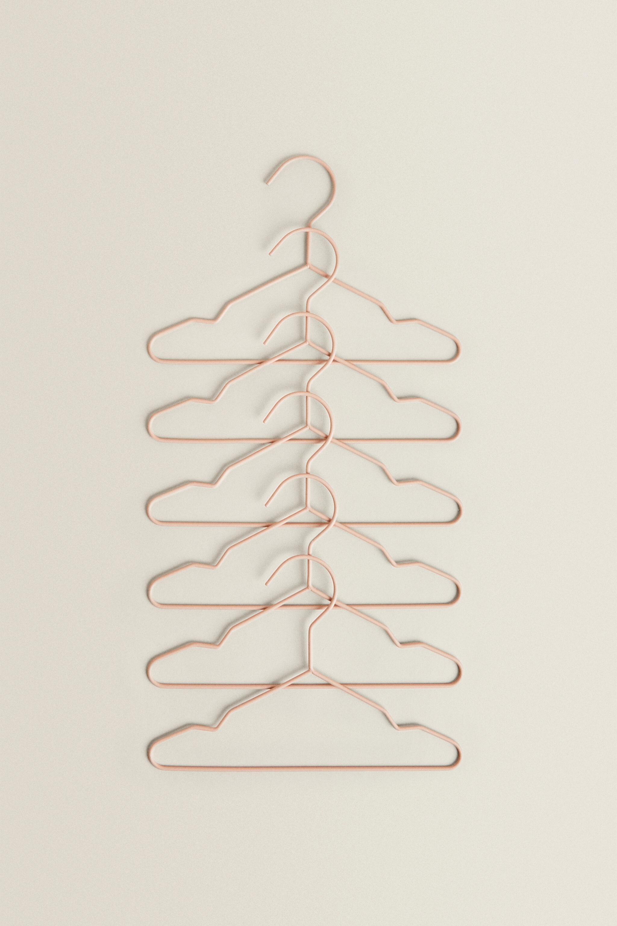 PACK OF RUBBERIZED BABY HANGERS (PACK OF 6) Zara Home