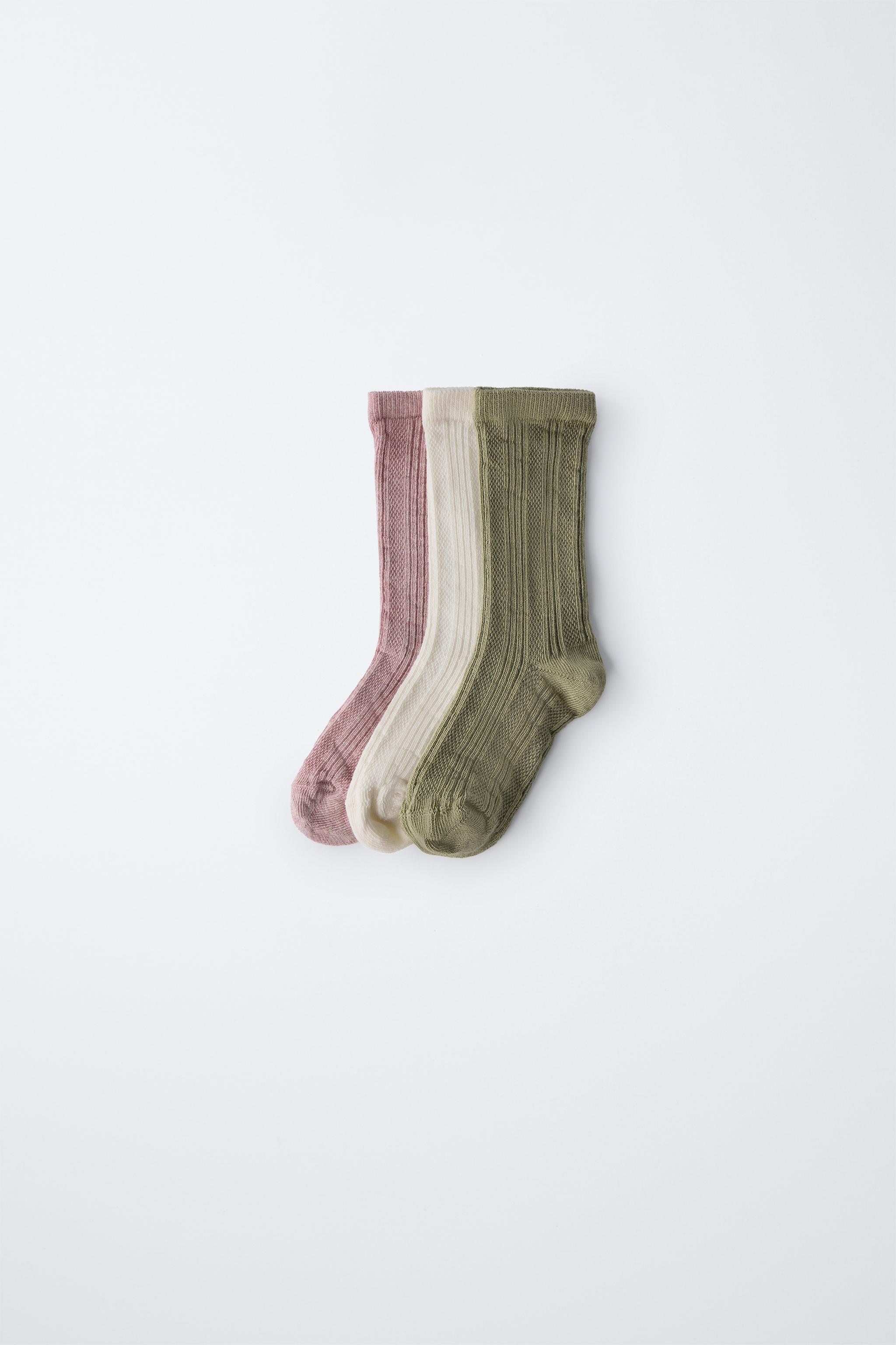 THREE-PACK OF TEXTURED SOCKS Zara